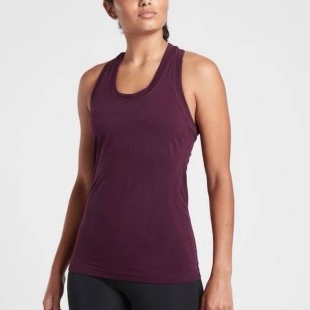 Athleta XS Momentum Tank Top Spice Cabernet Seamless Racerback Activewear 530501